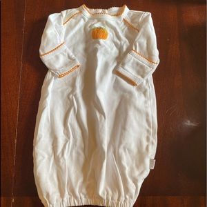 Paty pumpkin baby gown